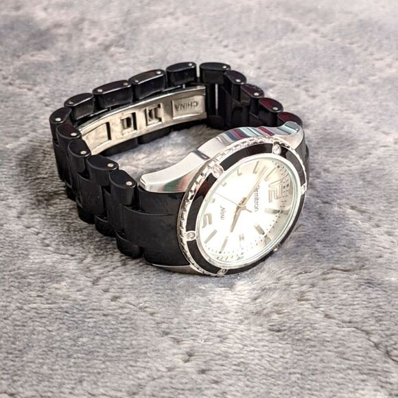 Vintage NWOT Armitron "Now" Ladies Watch  - Black Acrylic Band - New Battery - Picture 2 of 13